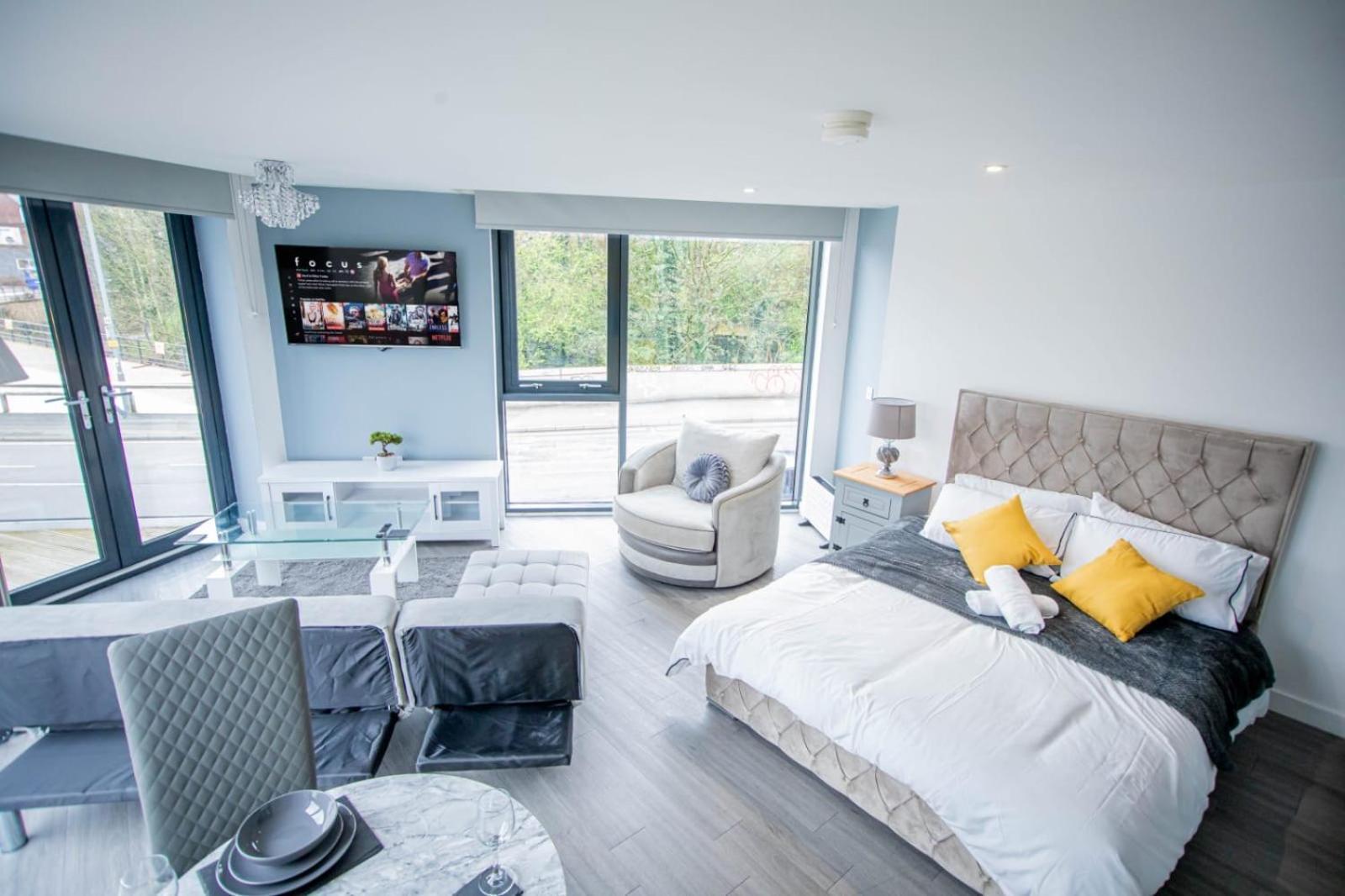 Excellent Studio Balcony Apartment In Sheffield Exterior photo
